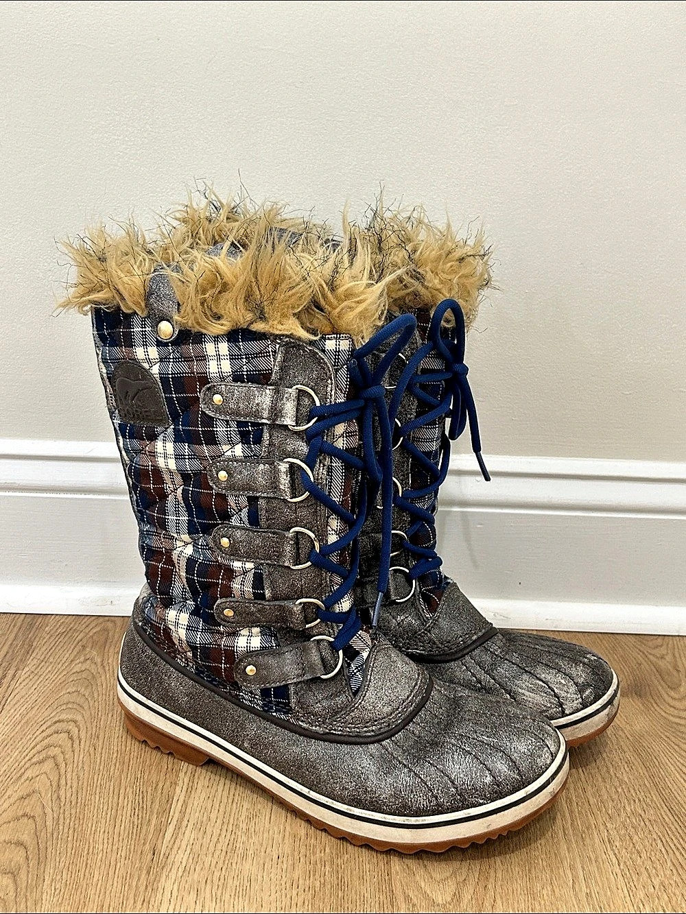 Sorel Joan of Arctic Waterproof Snow Boots Plaid Gray & Blue Size 10